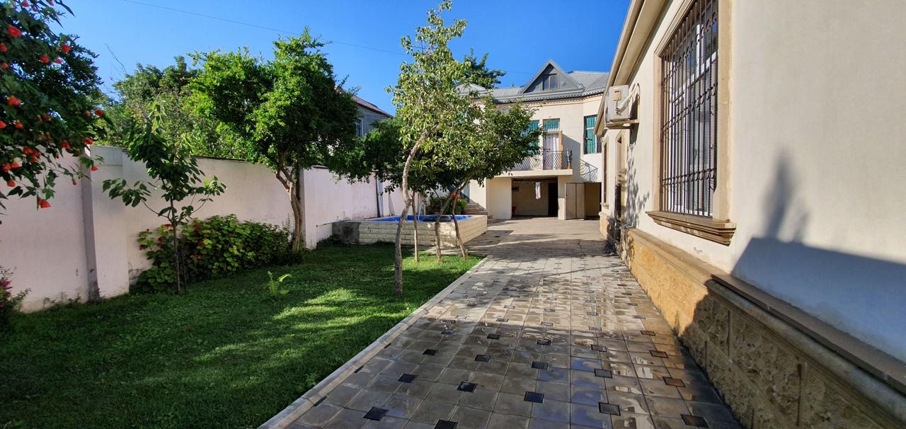 Bakı şəhəri, Bakıxanov — 7 otaqlı həyət evi satılır