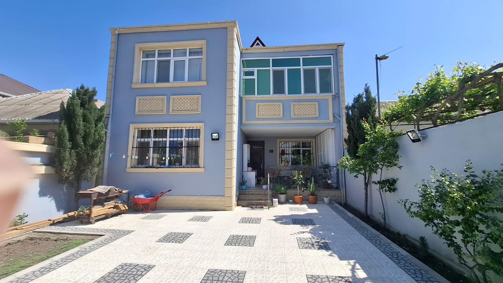 Bakı şəhəri, Bakıxanov — 5 otaqlı həyət evi satılır
