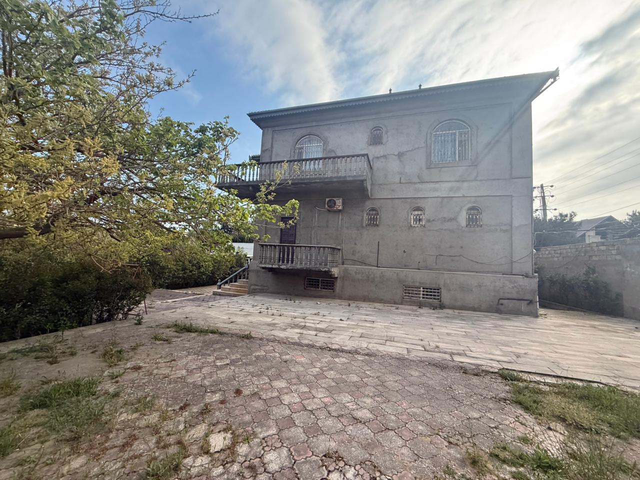 Bakı şəhəri, Bakıxanov — 9 otaqlı həyət evi satılır - 3