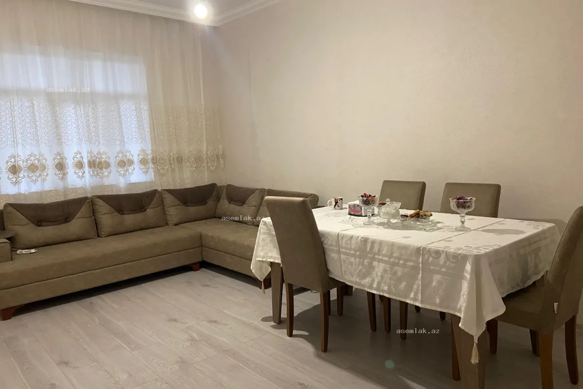 Bakı şəhəri, Qaraçuxur — 5 otaqlı köhnə tikili satılır