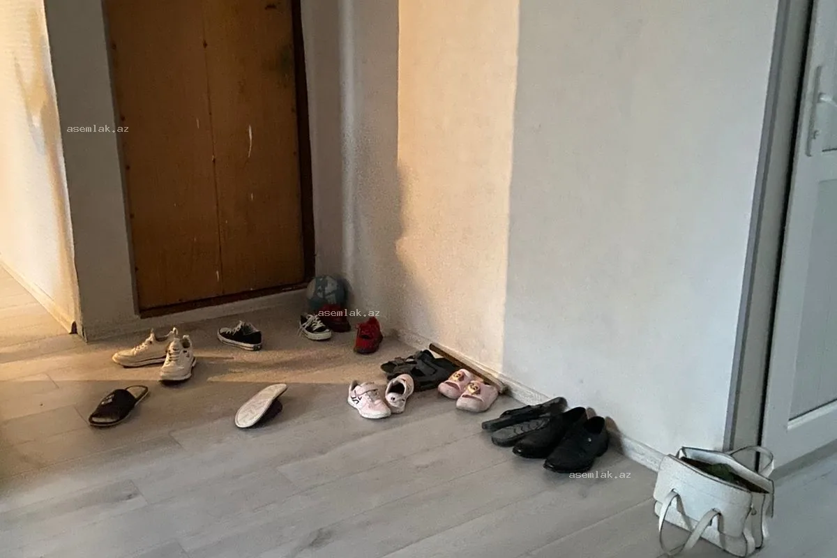 Bakı şəhəri, Qaraçuxur — 5 otaqlı köhnə tikili satılır - 6