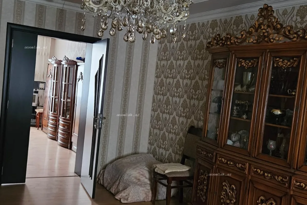 Bakı şəhəri, Binəqədi rayonu — 4 otaqlı köhnə tikili satılır - 2