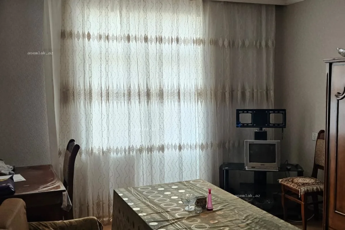 Bakı şəhəri, Binəqədi rayonu — 4 otaqlı köhnə tikili satılır - 4