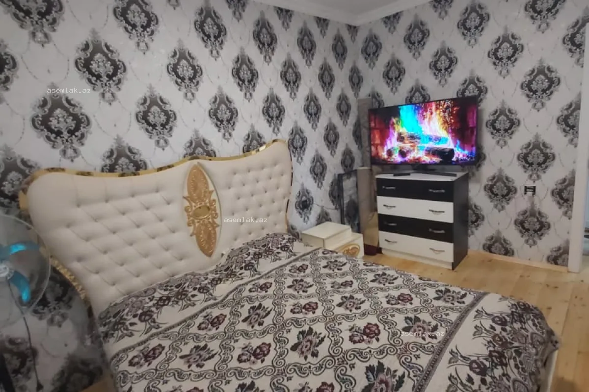 Bakı şəhəri, Binəqədi rayonu — 1 sot həyət evi satılır - 10