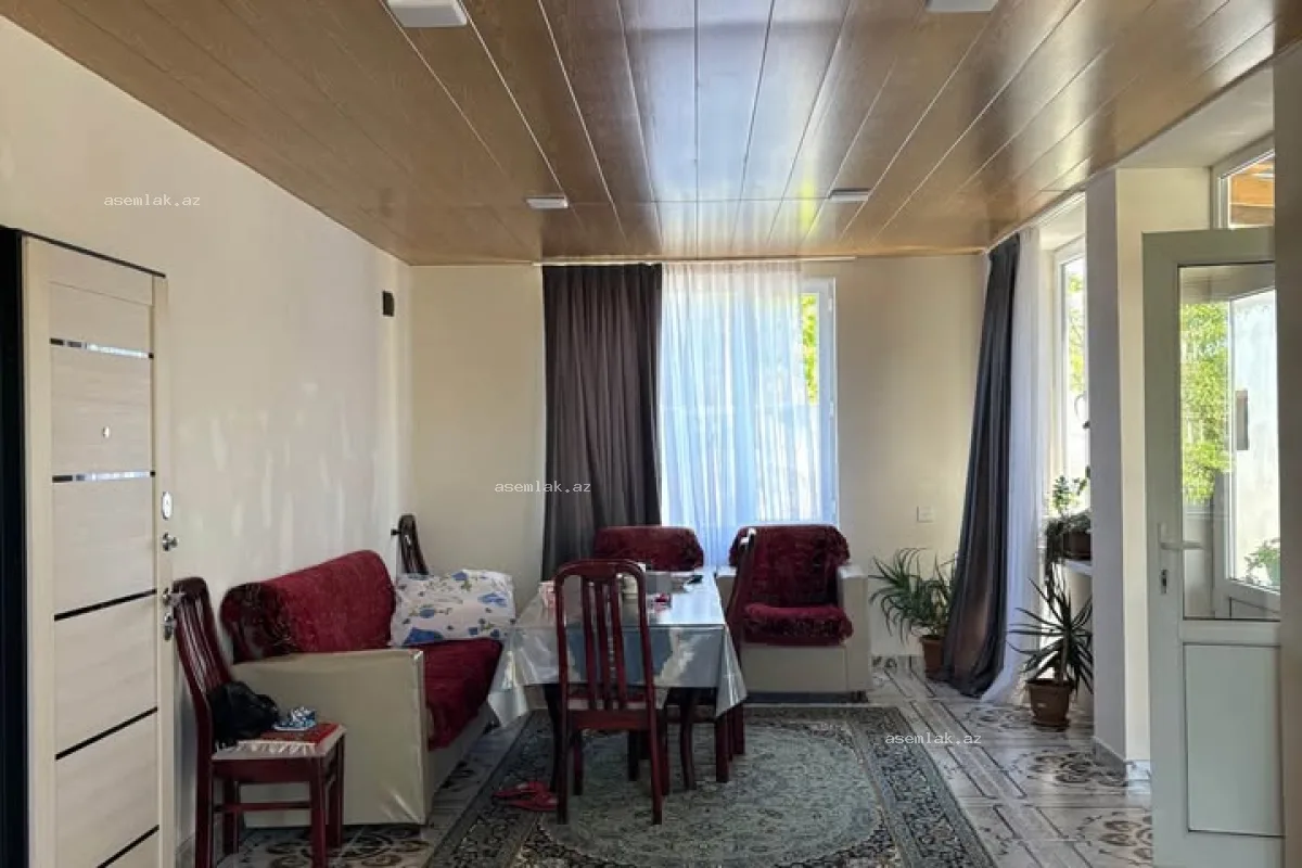 Bakı şəhəri, Novxanı — 3 sot həyət evi satılır - 3