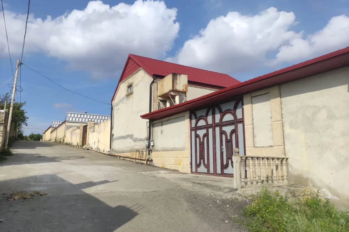 Şamaxı rayonu — 13 sot həyət evi satılır - 2