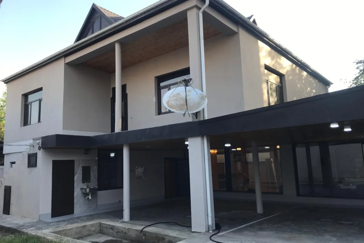 Bakı şəhəri, Bakıxanov — 4 sot həyət evi satılır