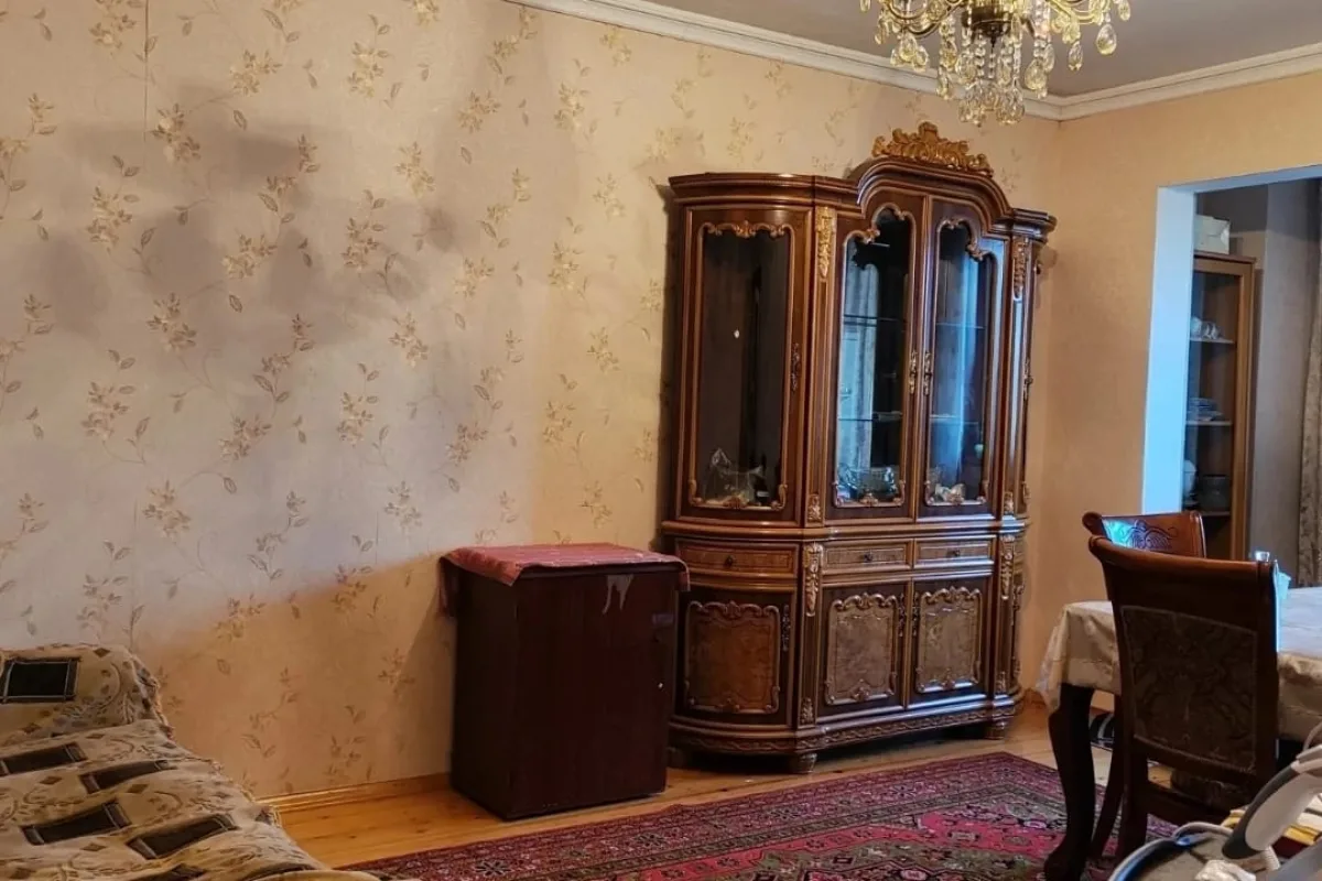 Bakı şəhəri, Bakıxanov — 3 otaqlı mənzil satılır - 2