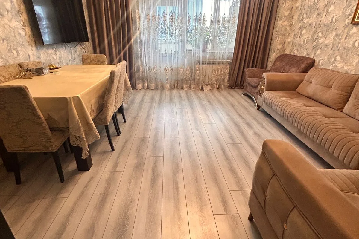 Bakı şəhəri, Bakıxanov — 3 otaqlı mənzil satılır