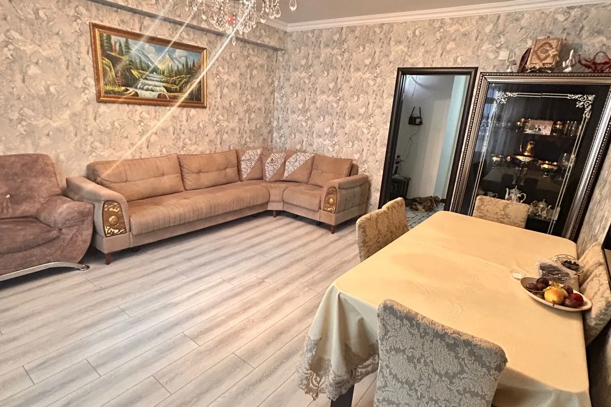 Bakı şəhəri, Bakıxanov — 3 otaqlı mənzil satılır - 2