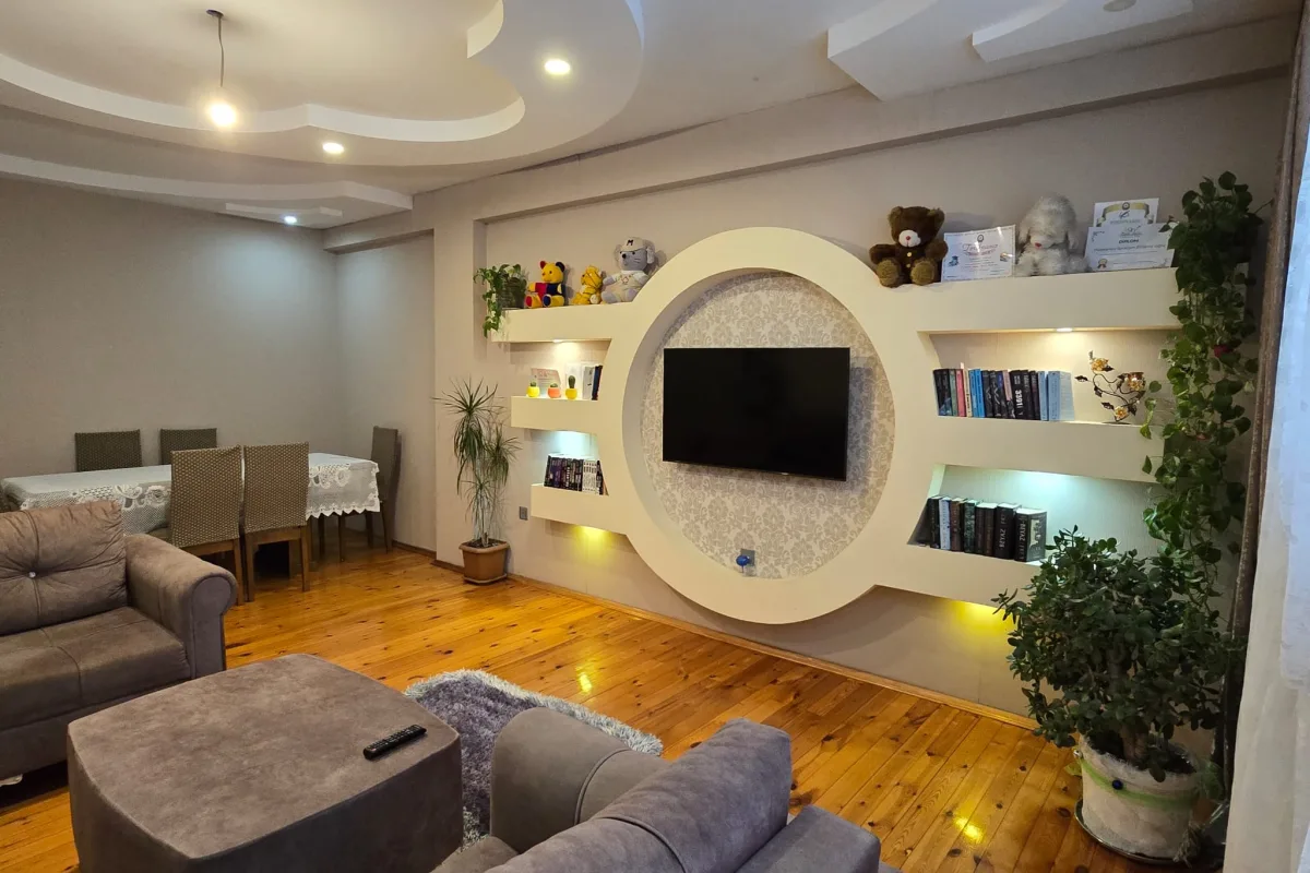 Bakı şəhəri, Bakıxanov — 4 otaqlı mənzil satılır - 4